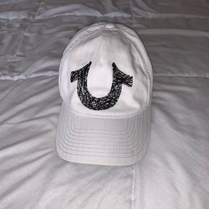 White dad hat